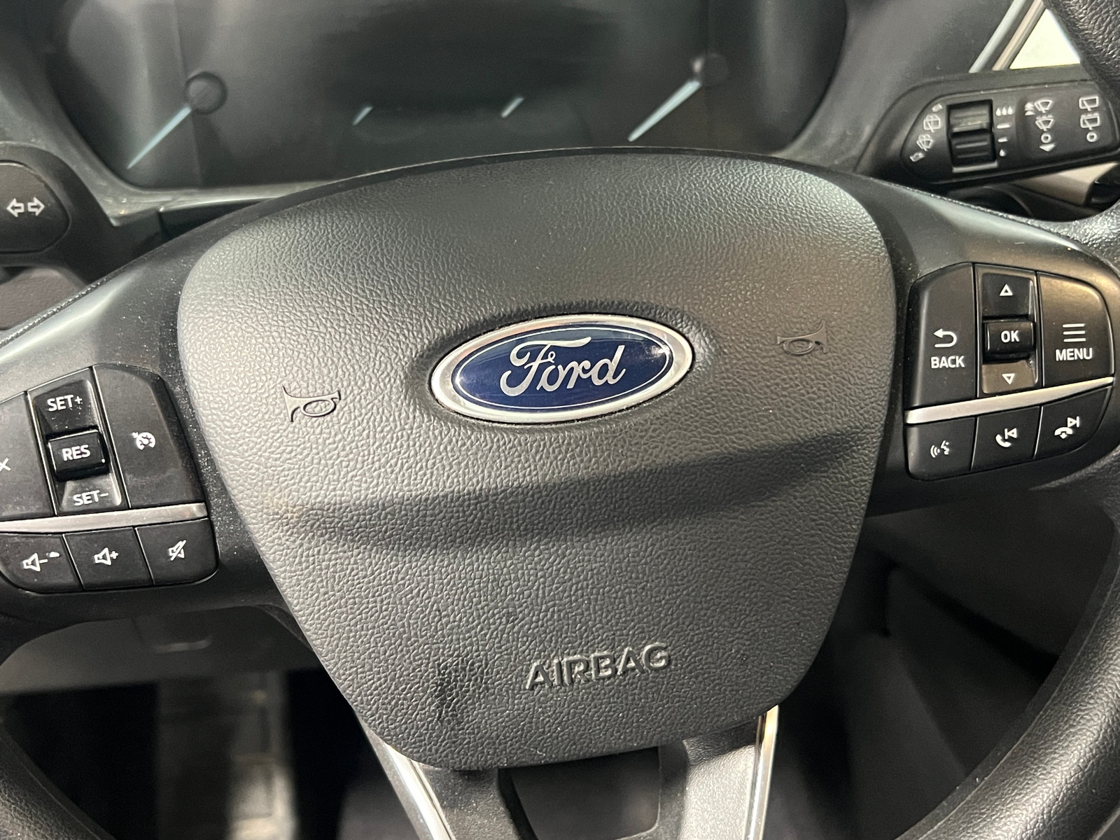 Thumbnail: 2020 Ford Escape - 5