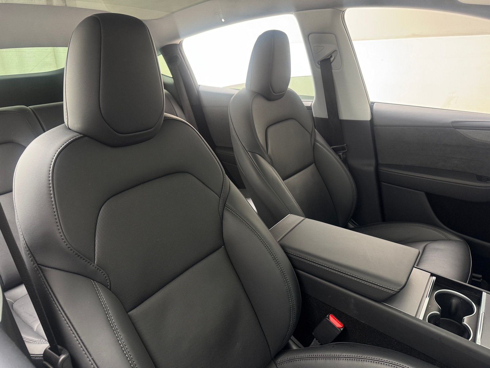 Thumbnail: 2026 Tesla Model Y - 2