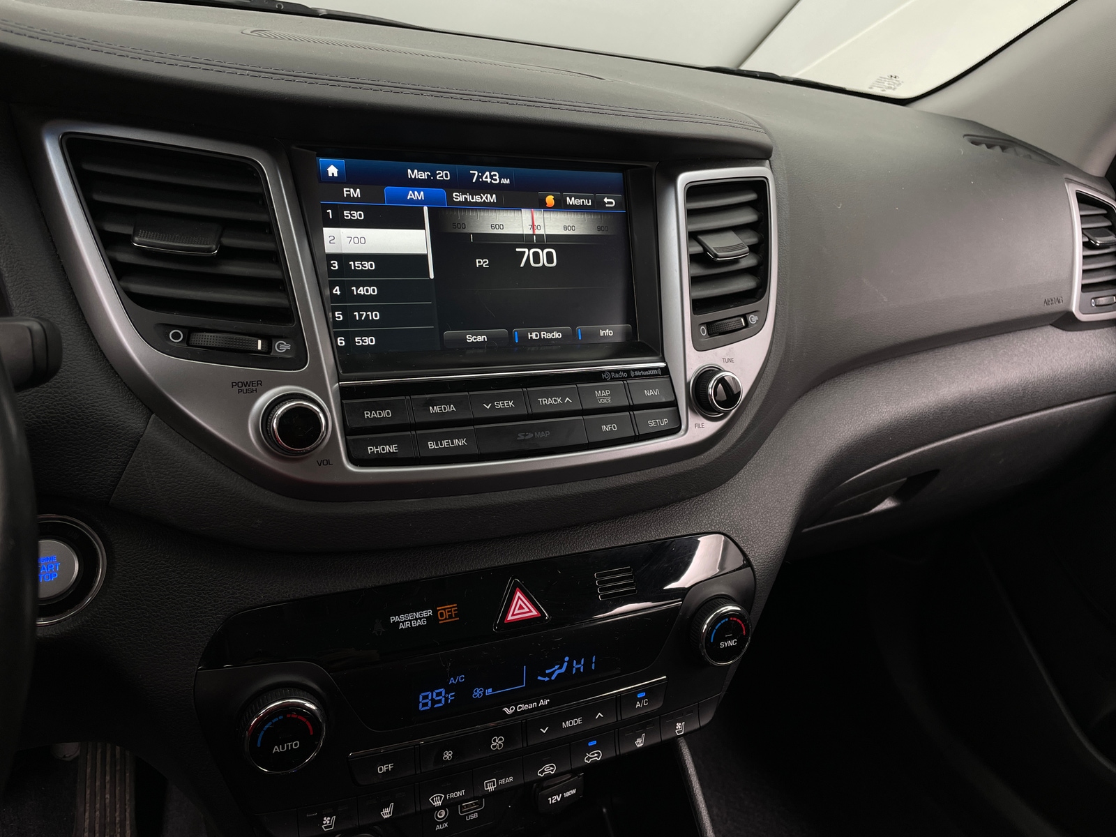 Thumbnail: 2016 Hyundai Tucson - 3