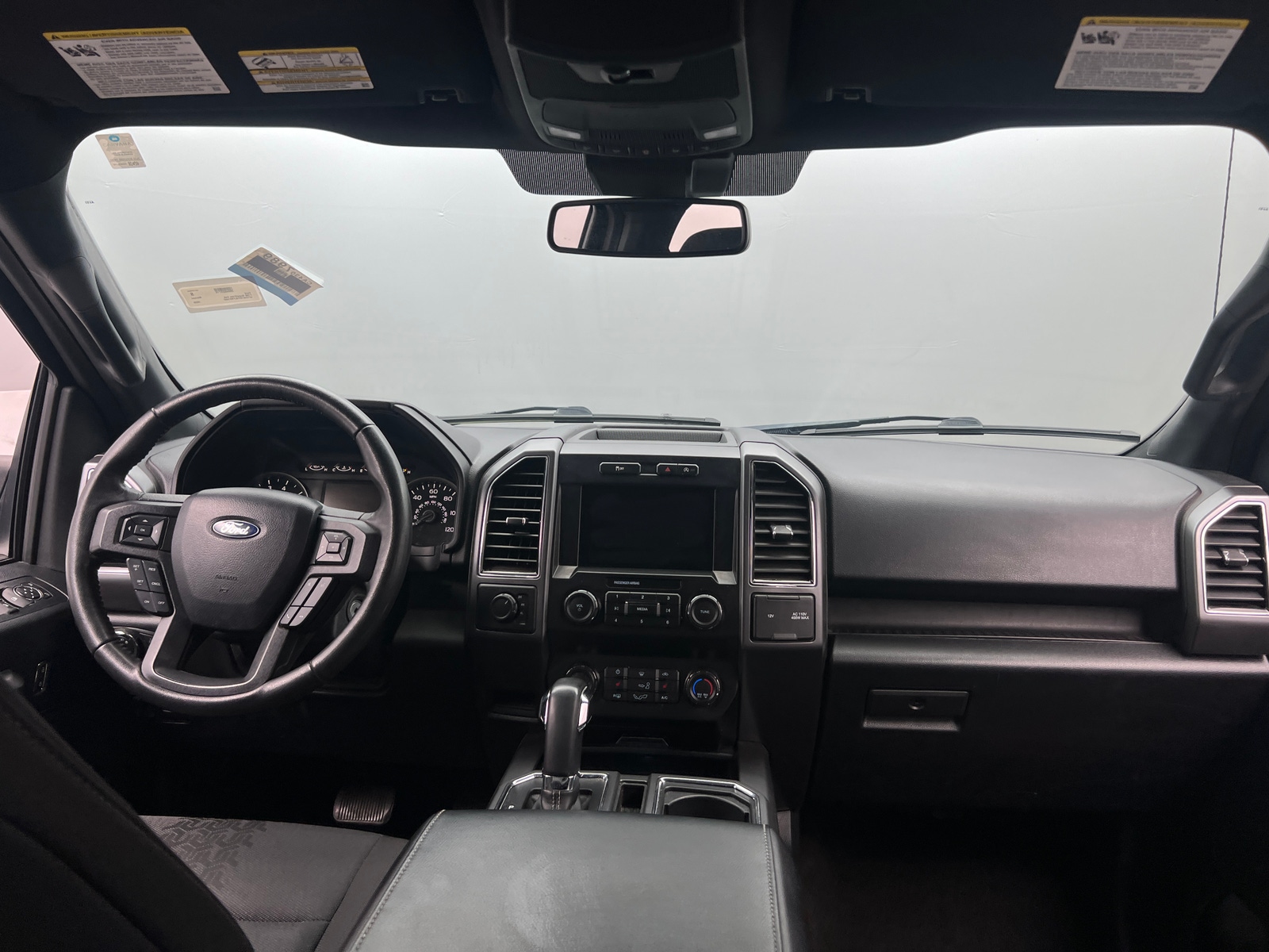 Thumbnail: 2020 Ford Econoline - 3