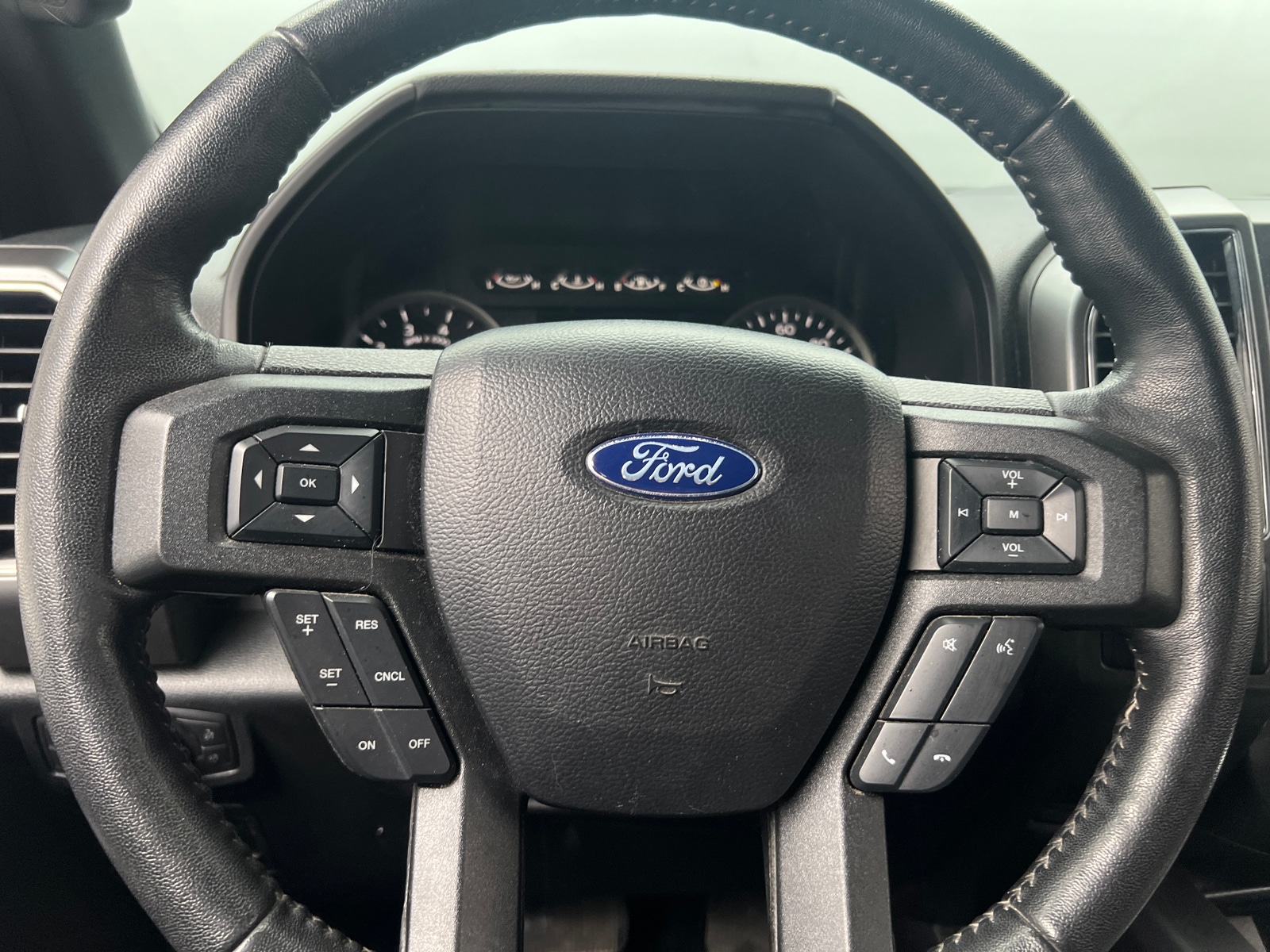 Thumbnail: 2020 Ford Econoline - 5