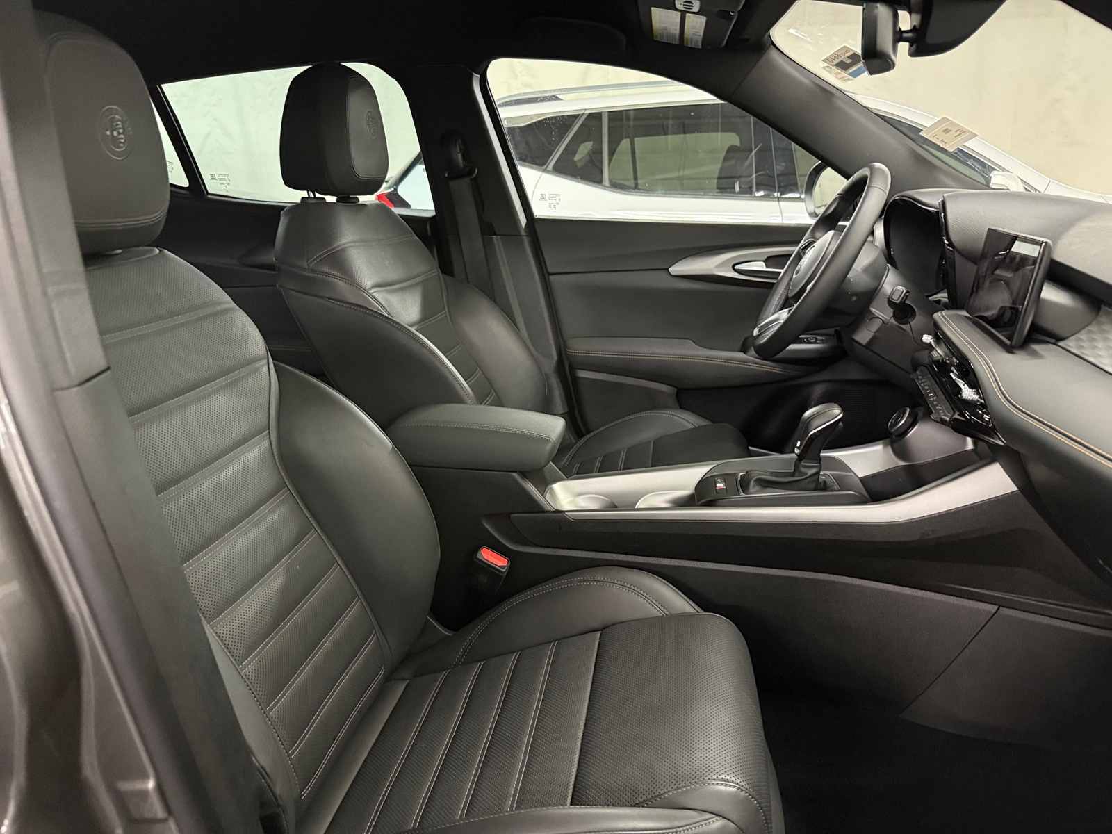 Thumbnail: 2025 Alfa Romeo Tonale - 2