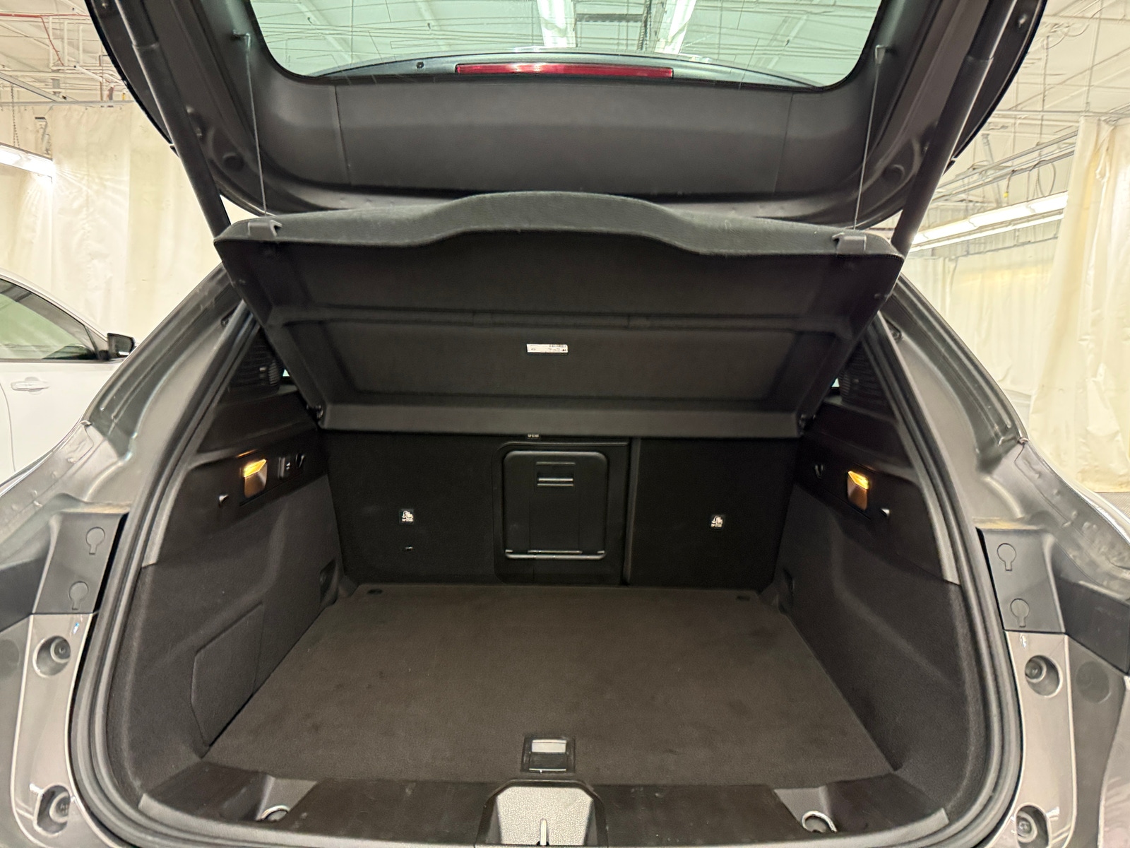 Thumbnail: 2025 Alfa Romeo Tonale - 7