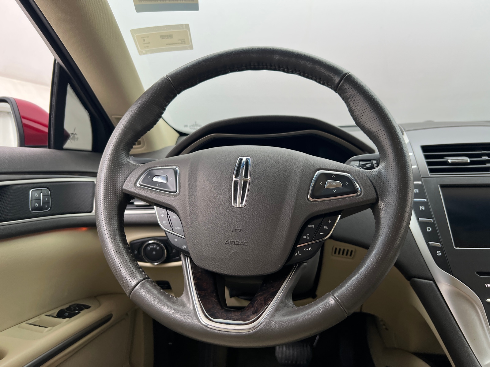 Thumbnail: 2014 Lincoln MKZ - 4