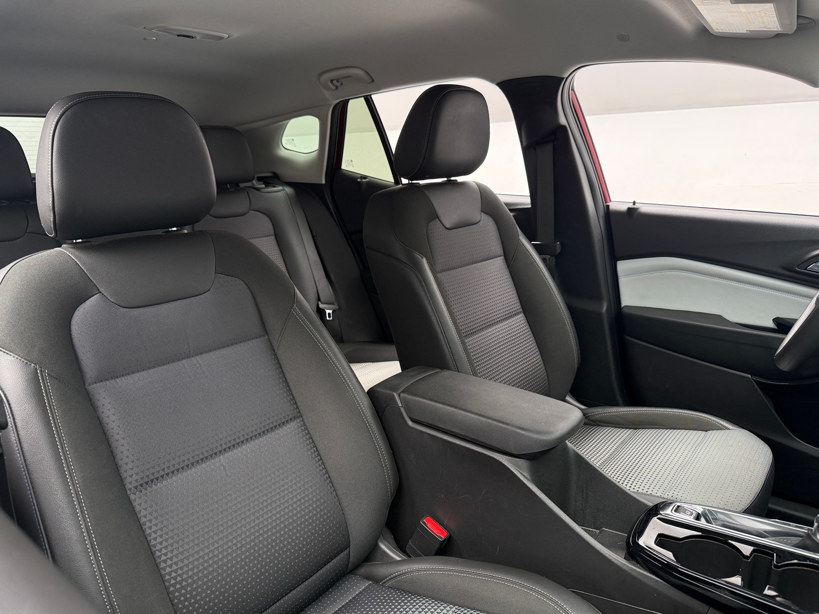 Thumbnail: 2025 Chevrolet Trax - 2