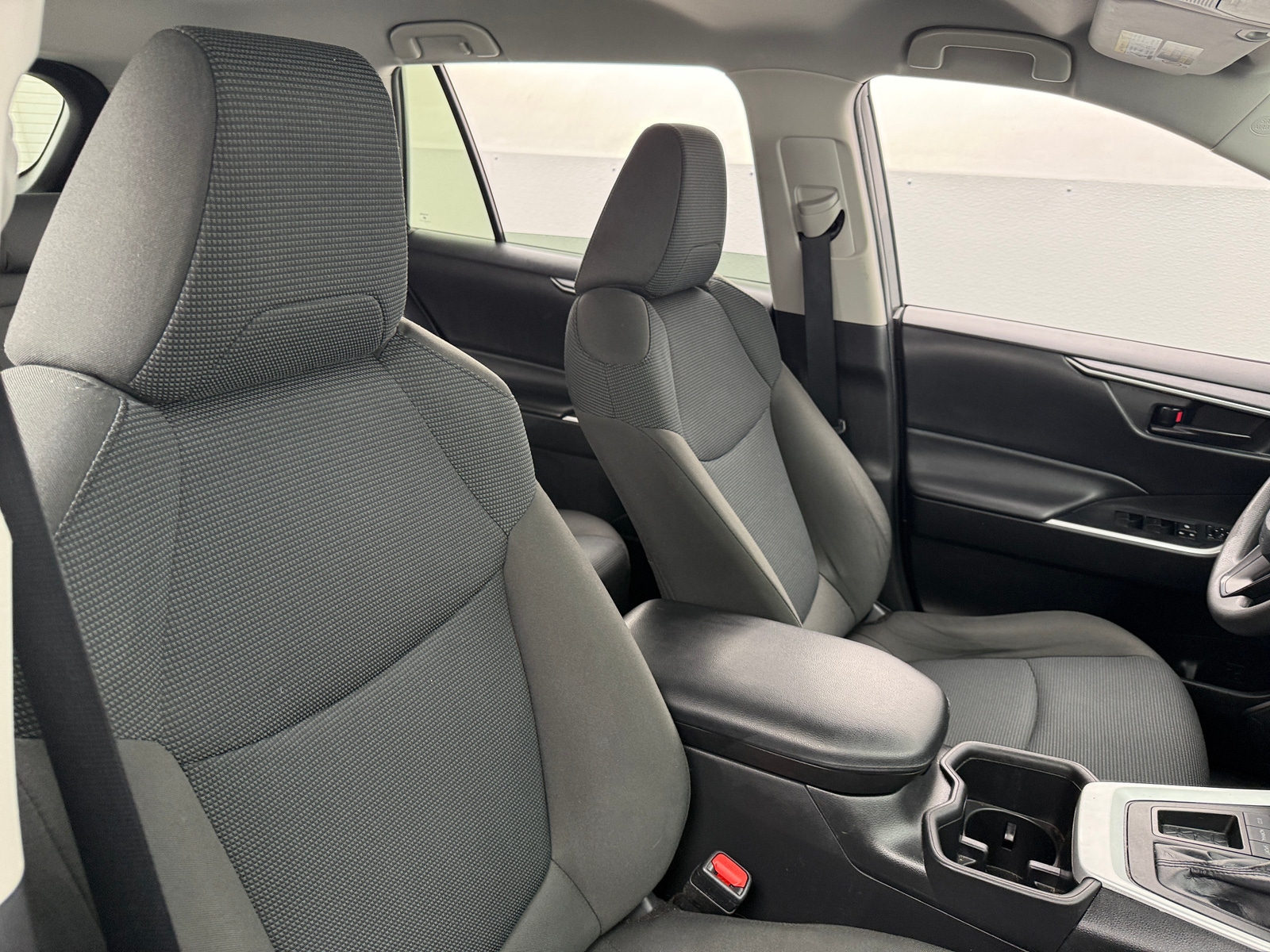 Thumbnail: 2022 Toyota RAV4 - 2