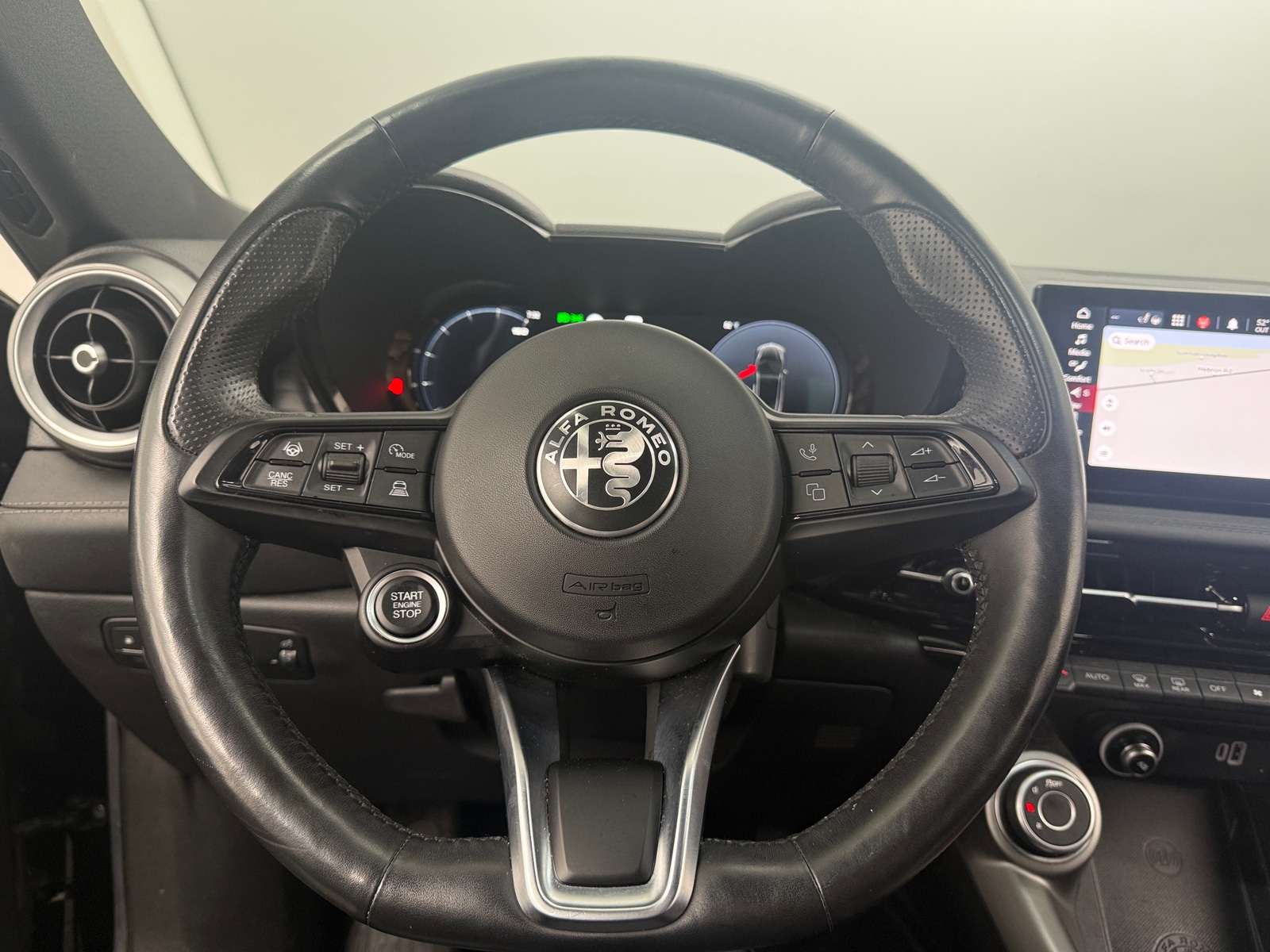 Thumbnail: 2024 Alfa Romeo Tonale - 5