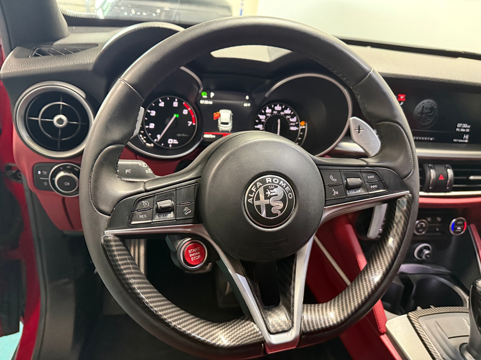 Thumbnail: 2019 Alfa Romeo Stelvio - 4