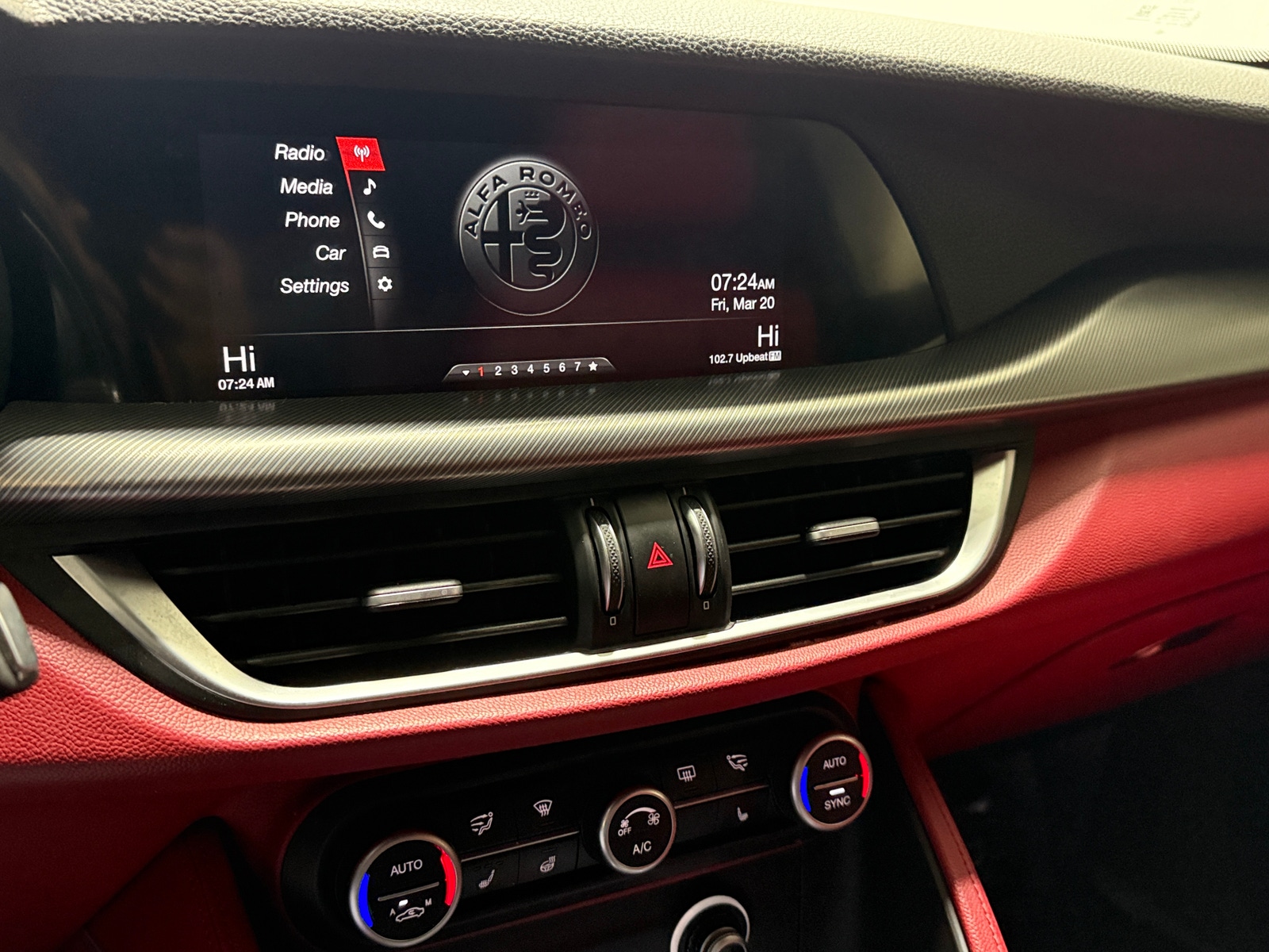 Thumbnail: 2019 Alfa Romeo Stelvio - 3