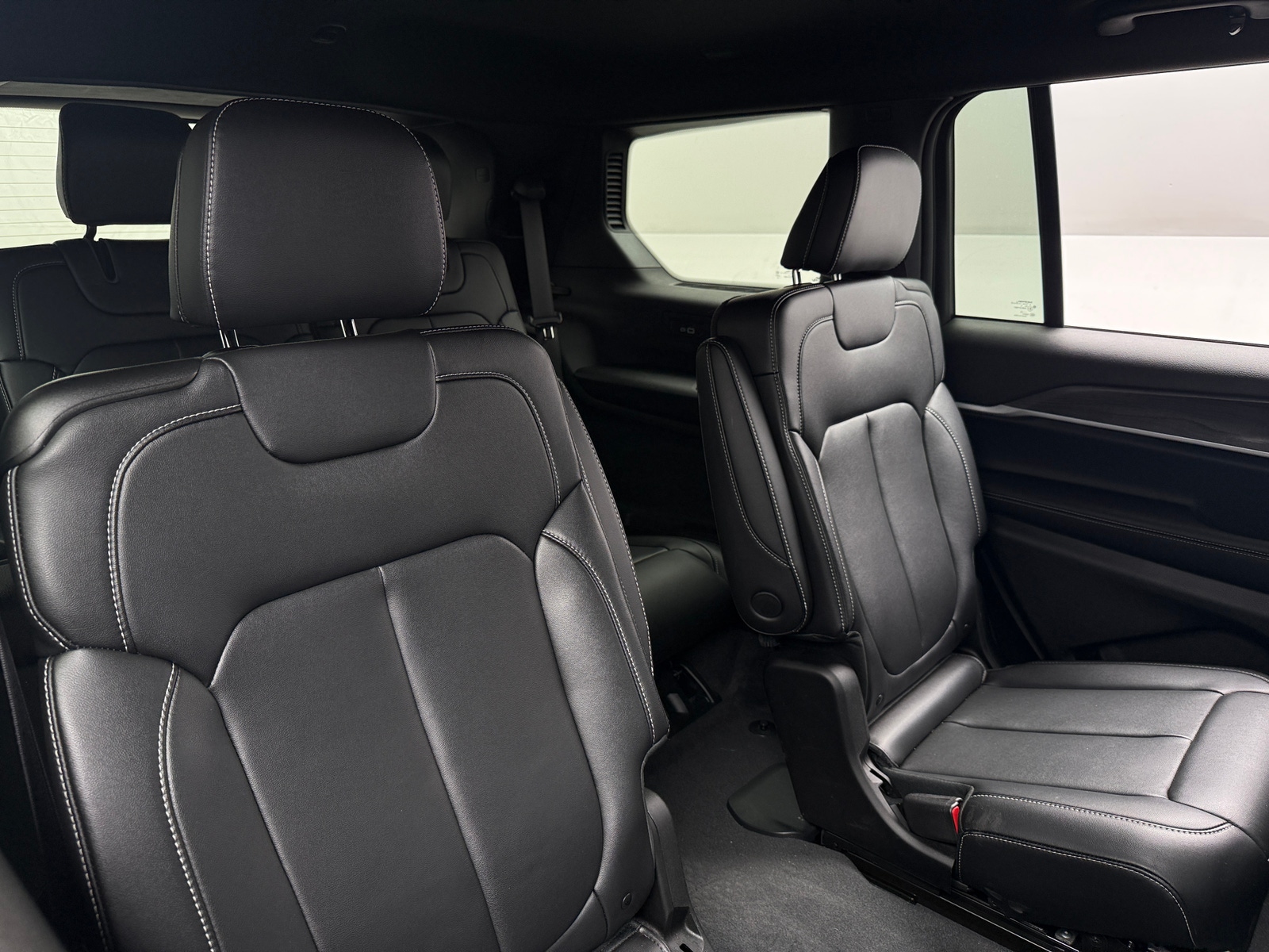 Thumbnail: 2025 Jeep Grand Cherokee L - 5