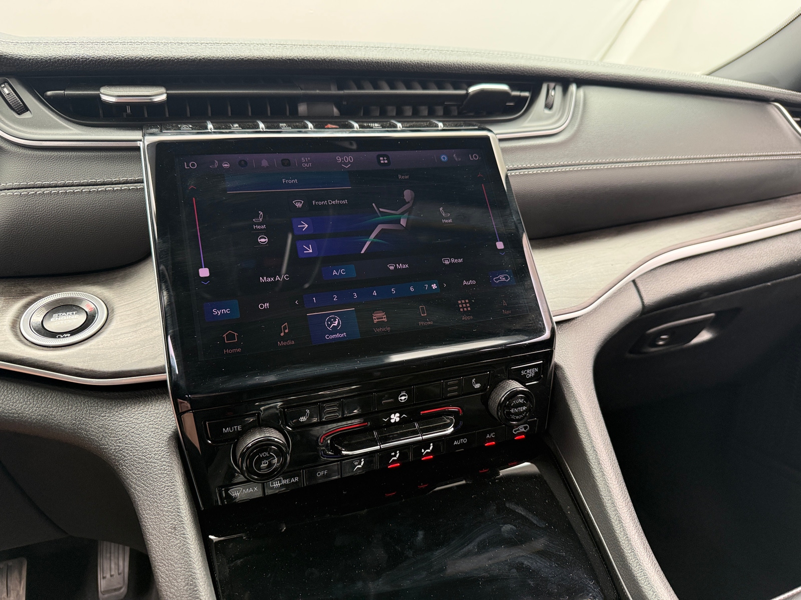 Thumbnail: 2025 Jeep Grand Cherokee L - 3