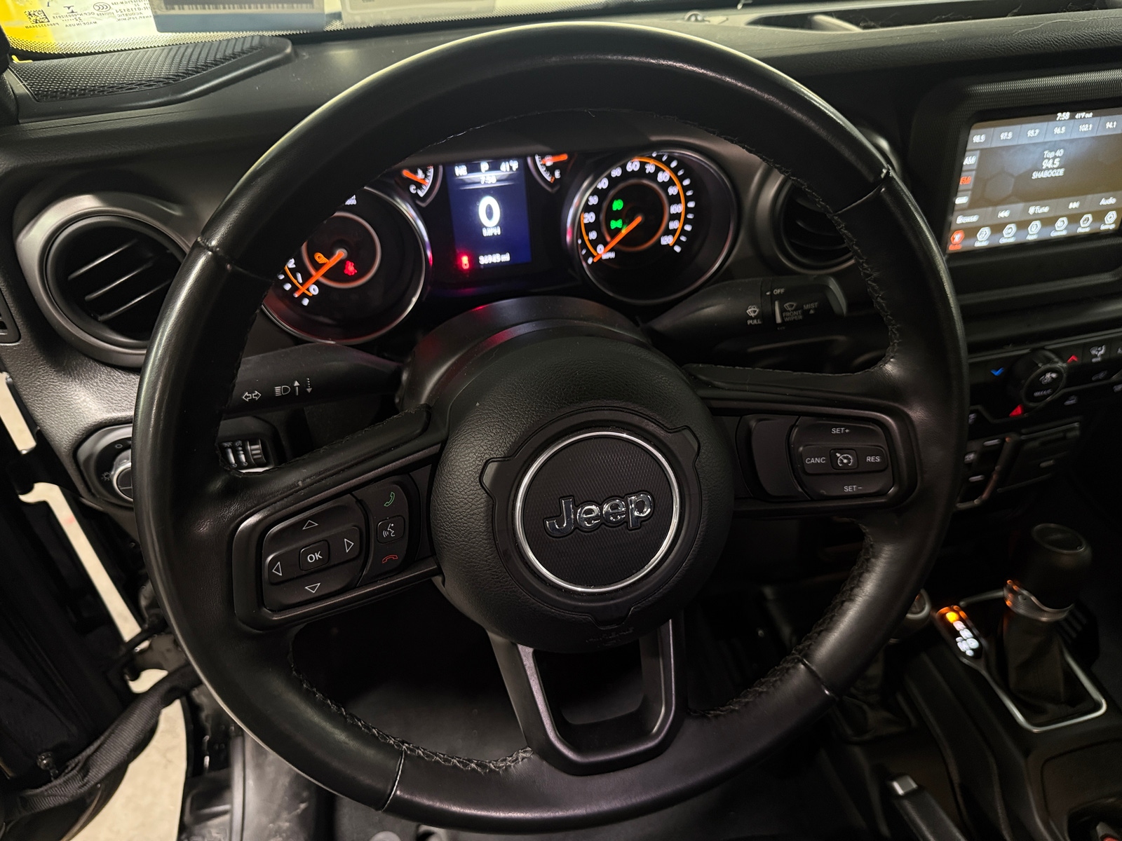 Thumbnail: 2022 Jeep Gladiator - 5