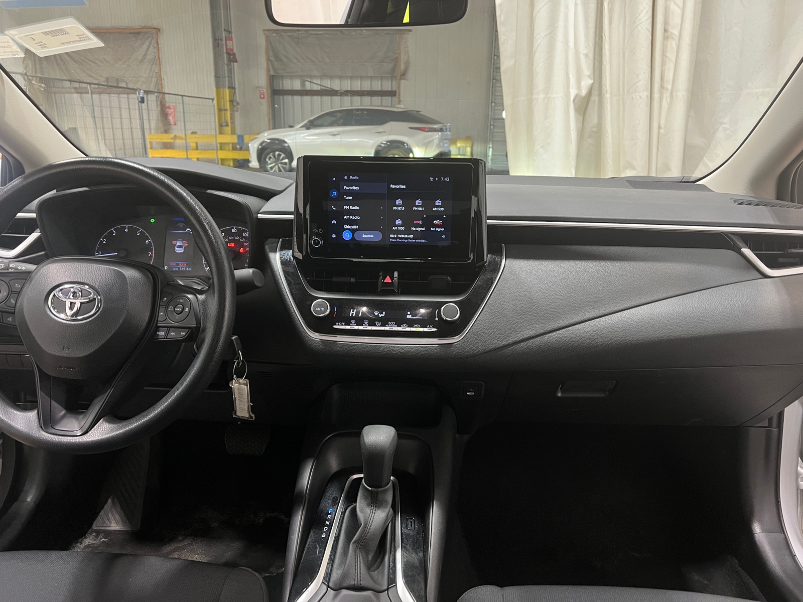 Thumbnail: 2025 Toyota Corolla - 3