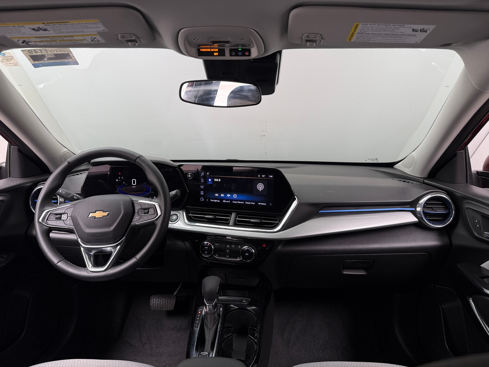 Thumbnail: 2025 Chevrolet Trax - 3