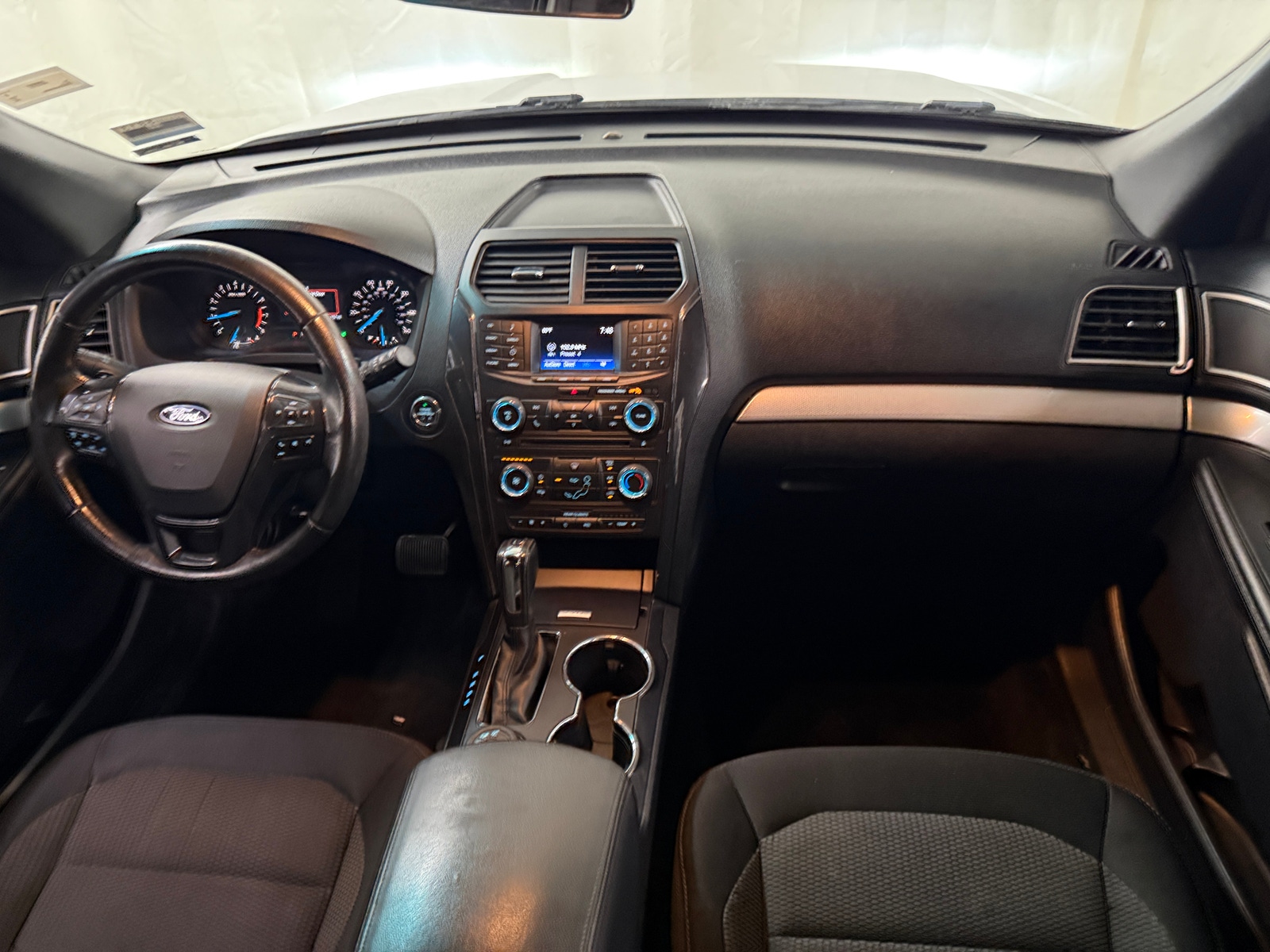 Thumbnail: 2016 Ford Explorer - 3