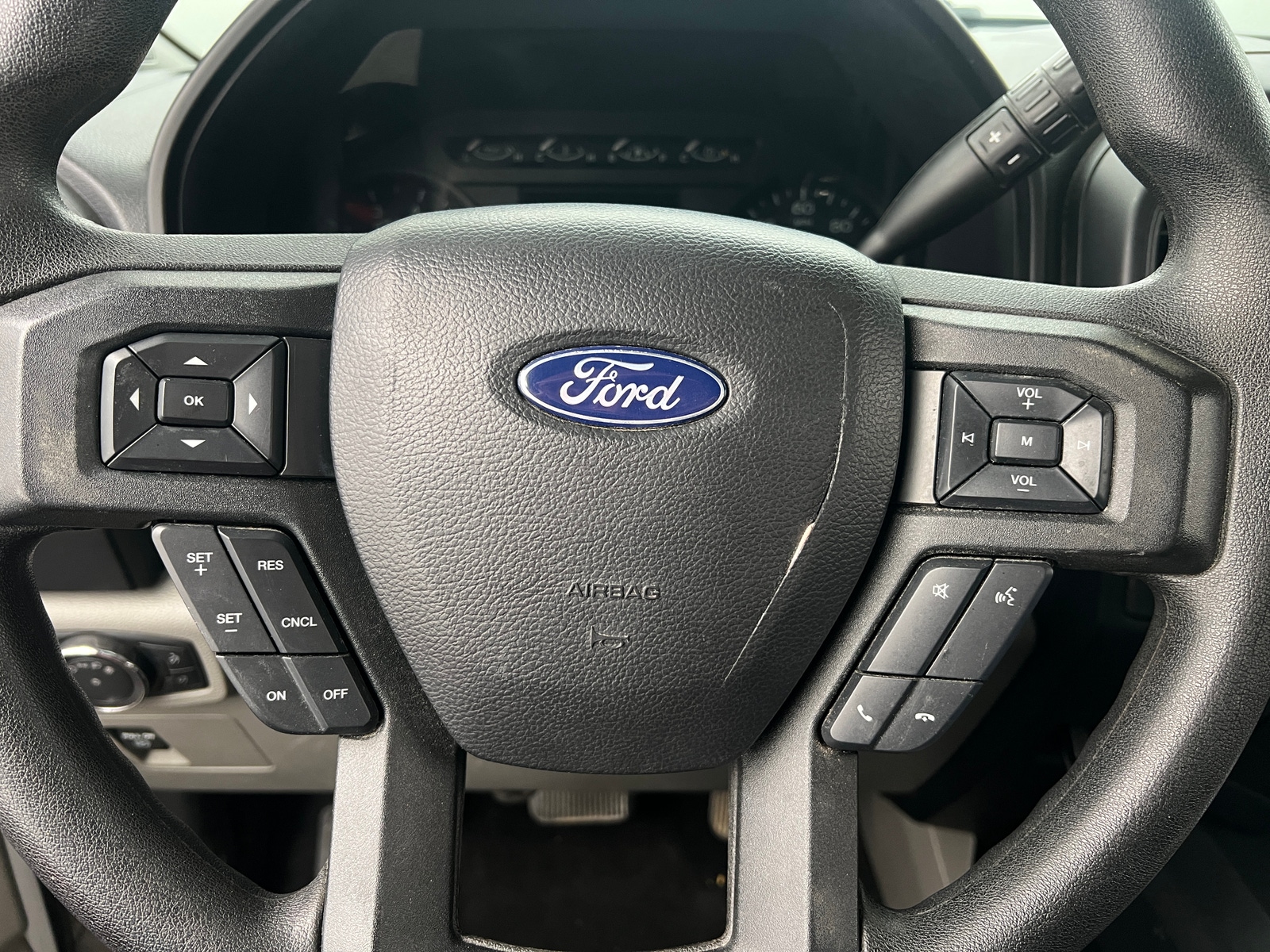 Thumbnail: 2018 Ford Econoline - 5