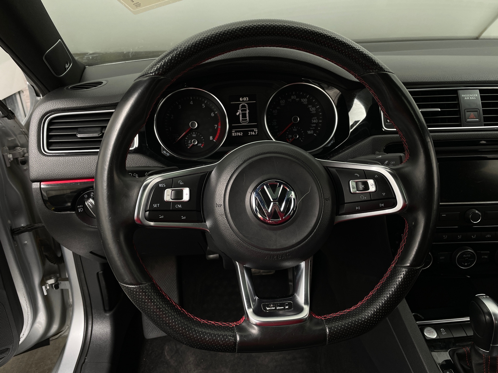 Thumbnail: 2015 Volkswagen Jetta - 4