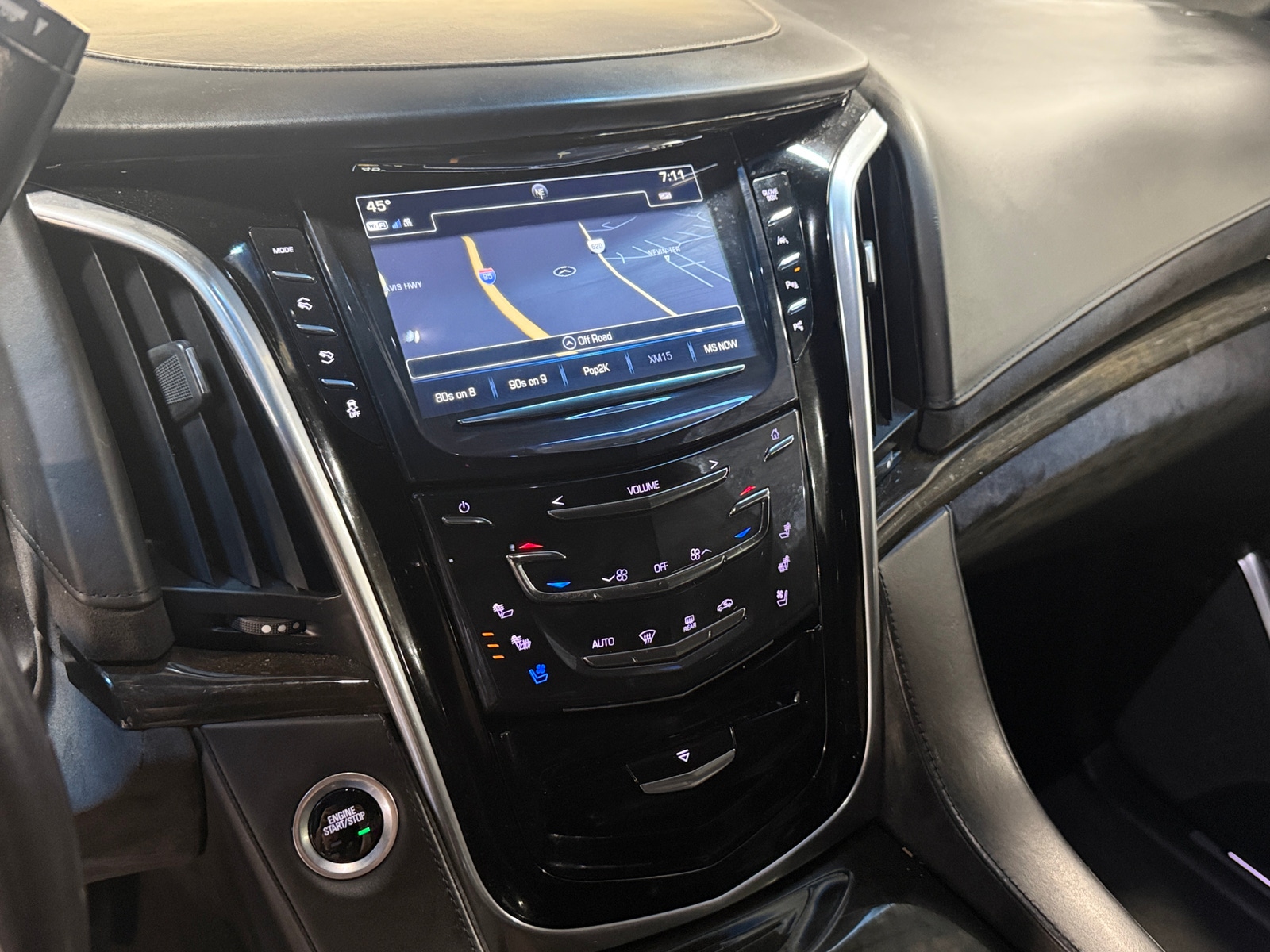 Thumbnail: 2019 Cadillac Escalade - 3