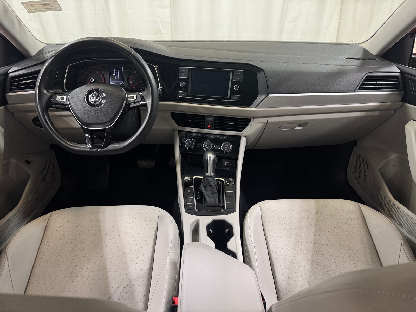 Thumbnail: 2019 Volkswagen Jetta - 2