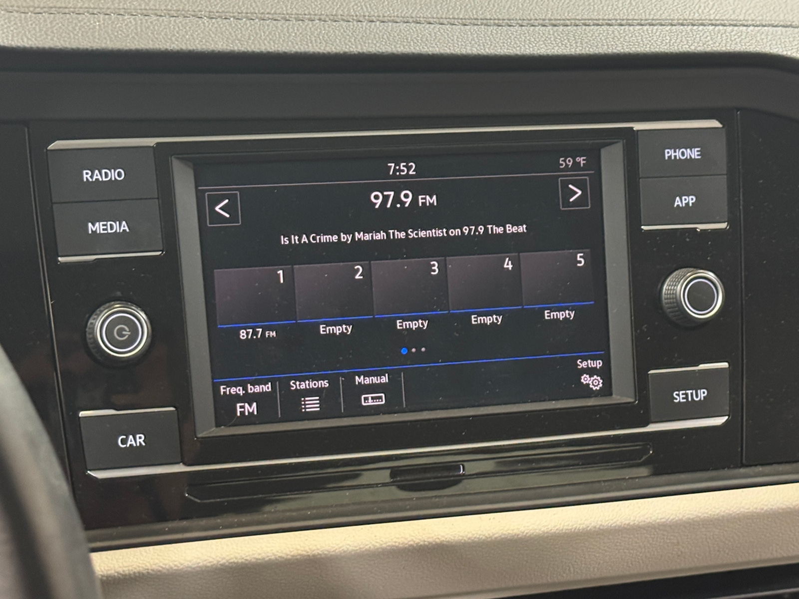 Thumbnail: 2019 Volkswagen Jetta - 3