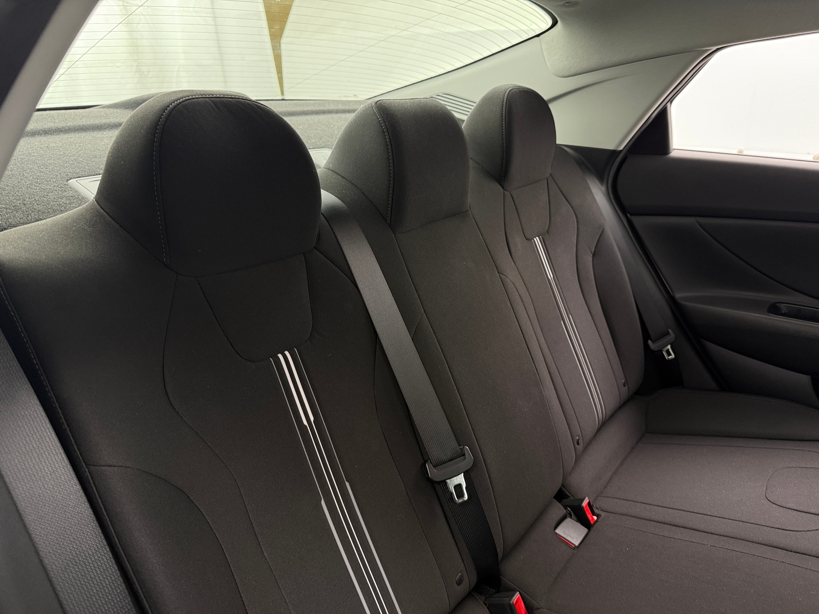 Thumbnail: 2022 Hyundai Elantra - 6