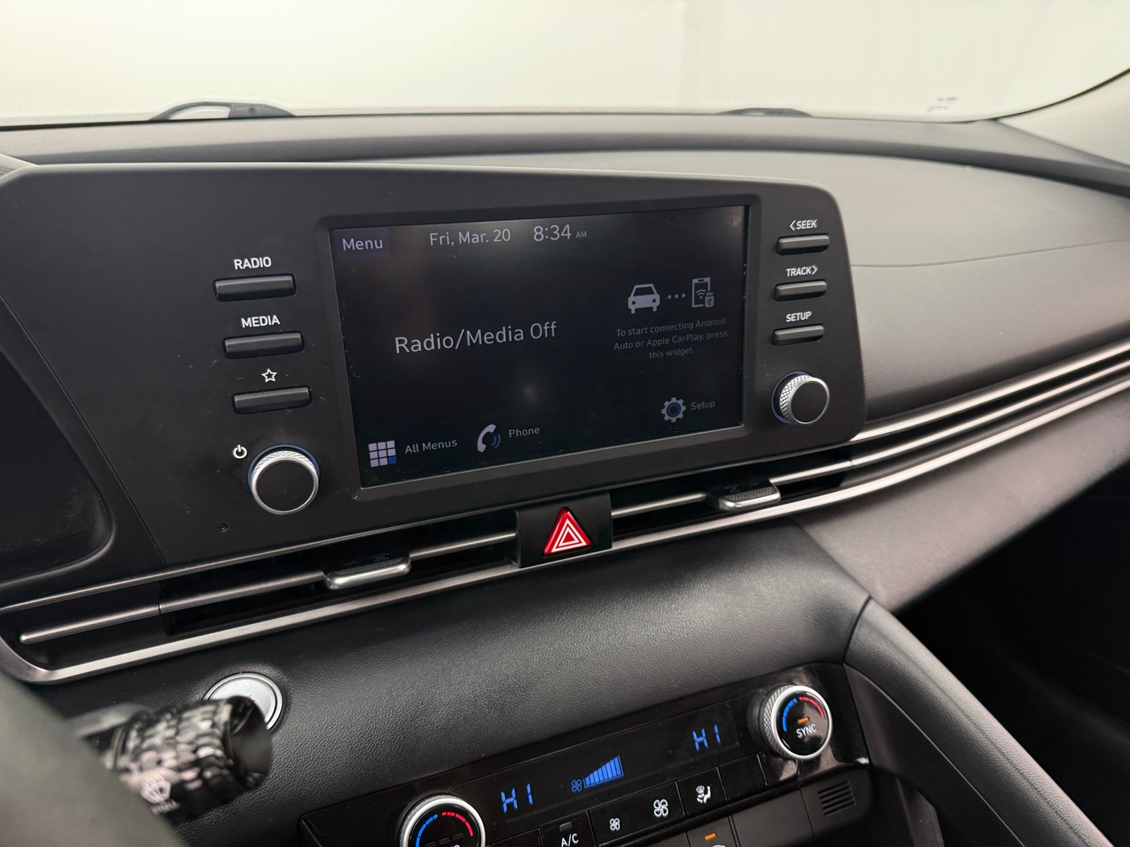 Thumbnail: 2022 Hyundai Elantra - 4