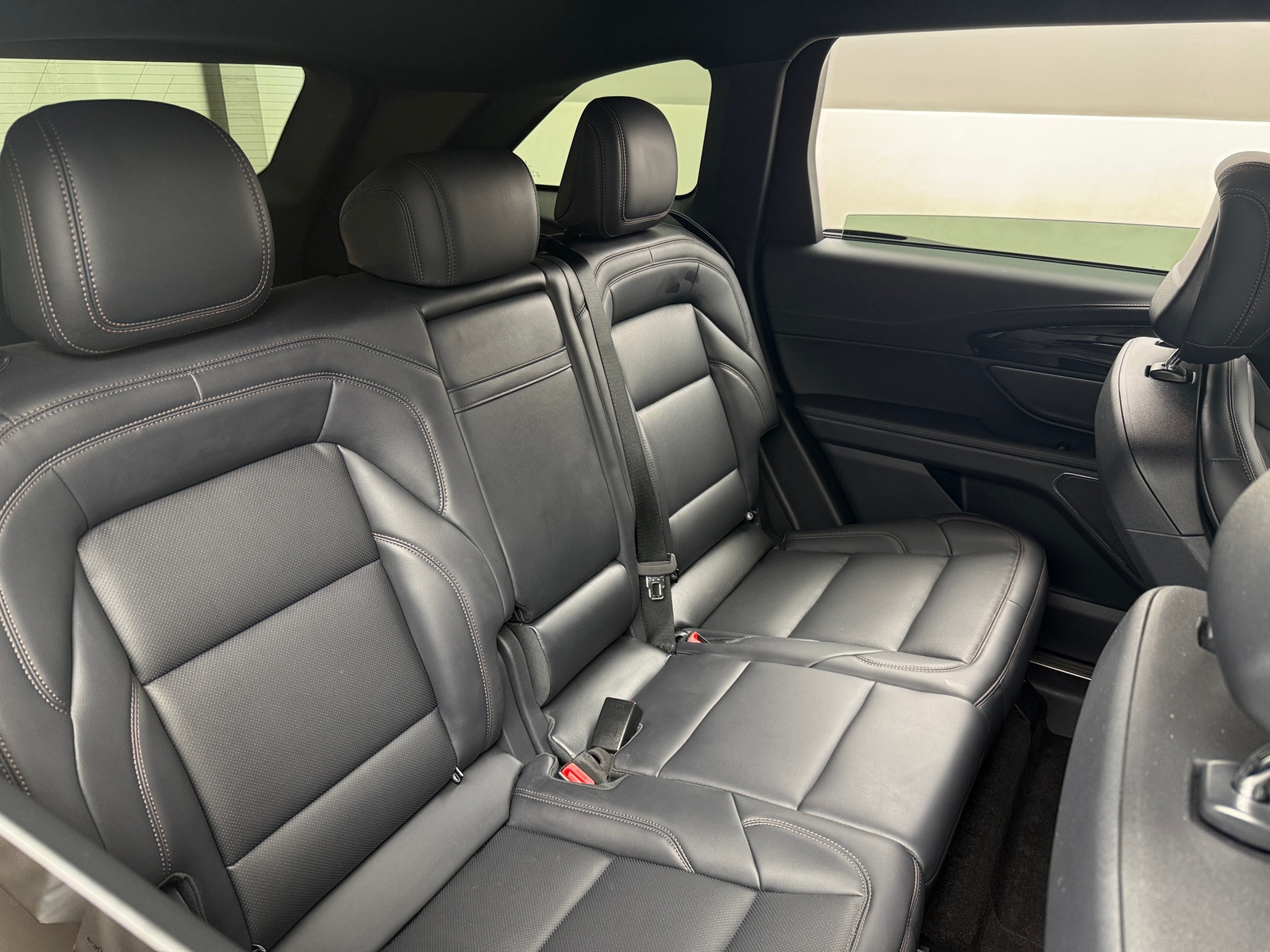 Thumbnail: 2025 Lincoln Nautilus - 5