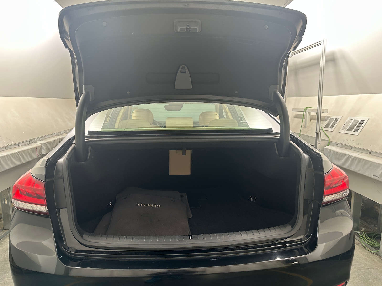 Thumbnail: 2020 Genesis G80 - 6