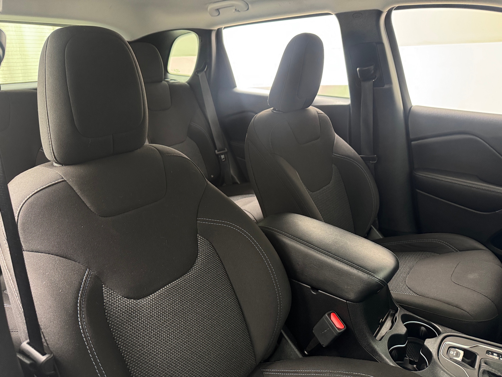 Thumbnail: 2019 Jeep Cherokee - 2