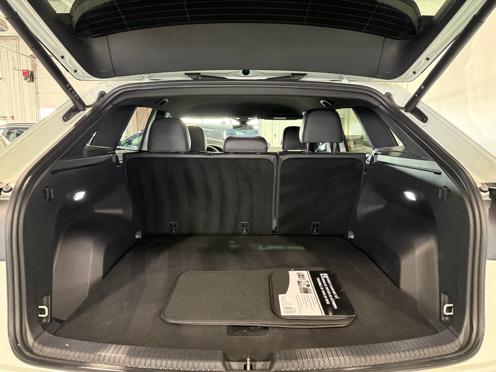 Thumbnail: 2025 Volkswagen Atlas - 6