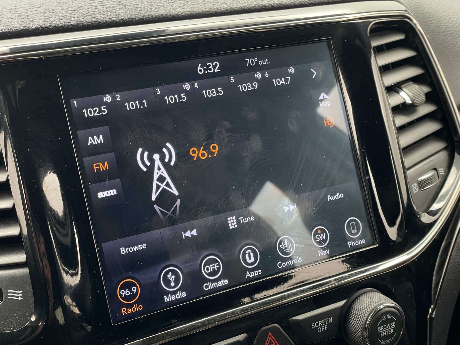 Thumbnail: 2019 Jeep Grand Cherokee - 3