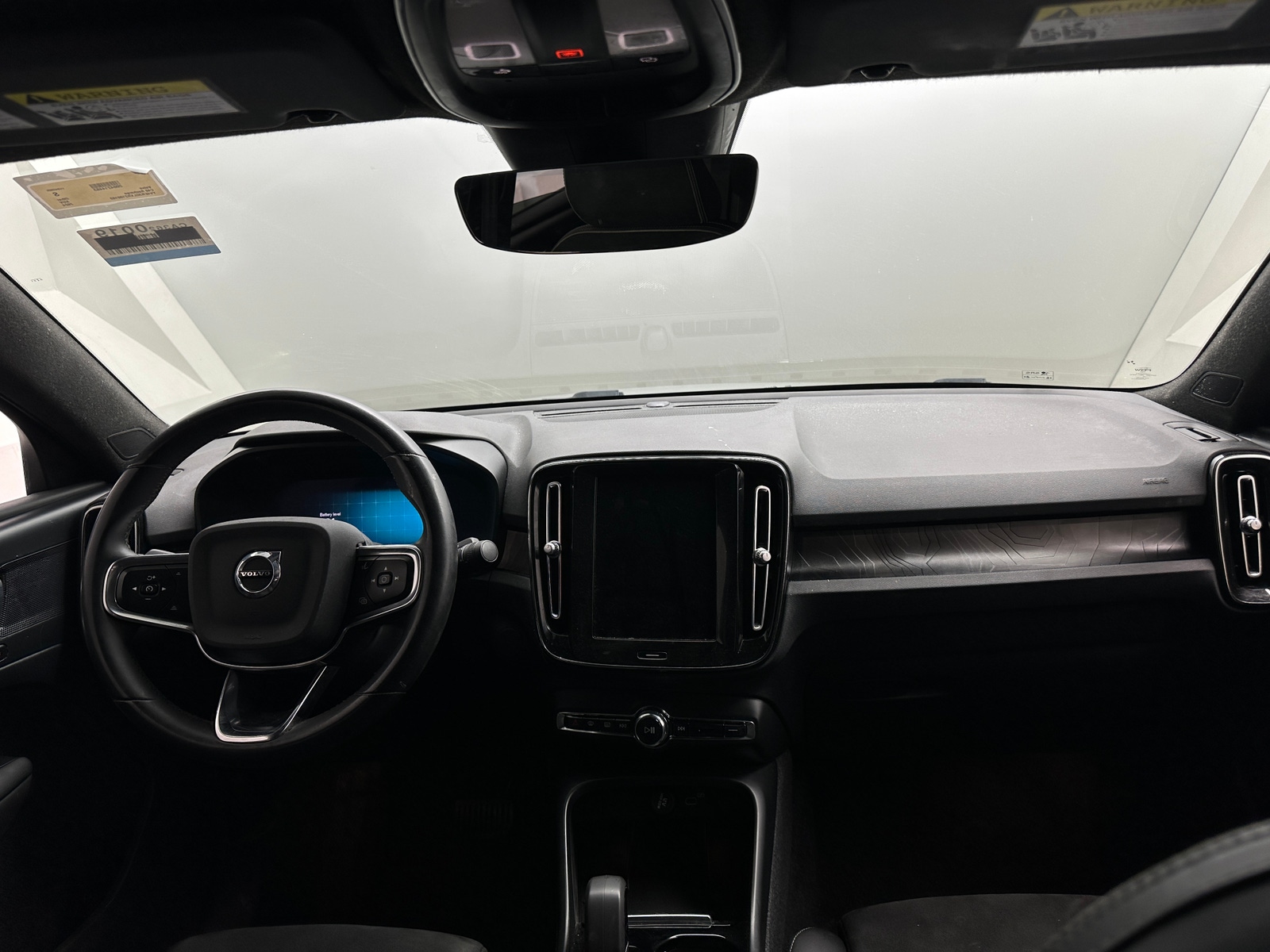 Thumbnail: 2024 Volvo C40 - 2