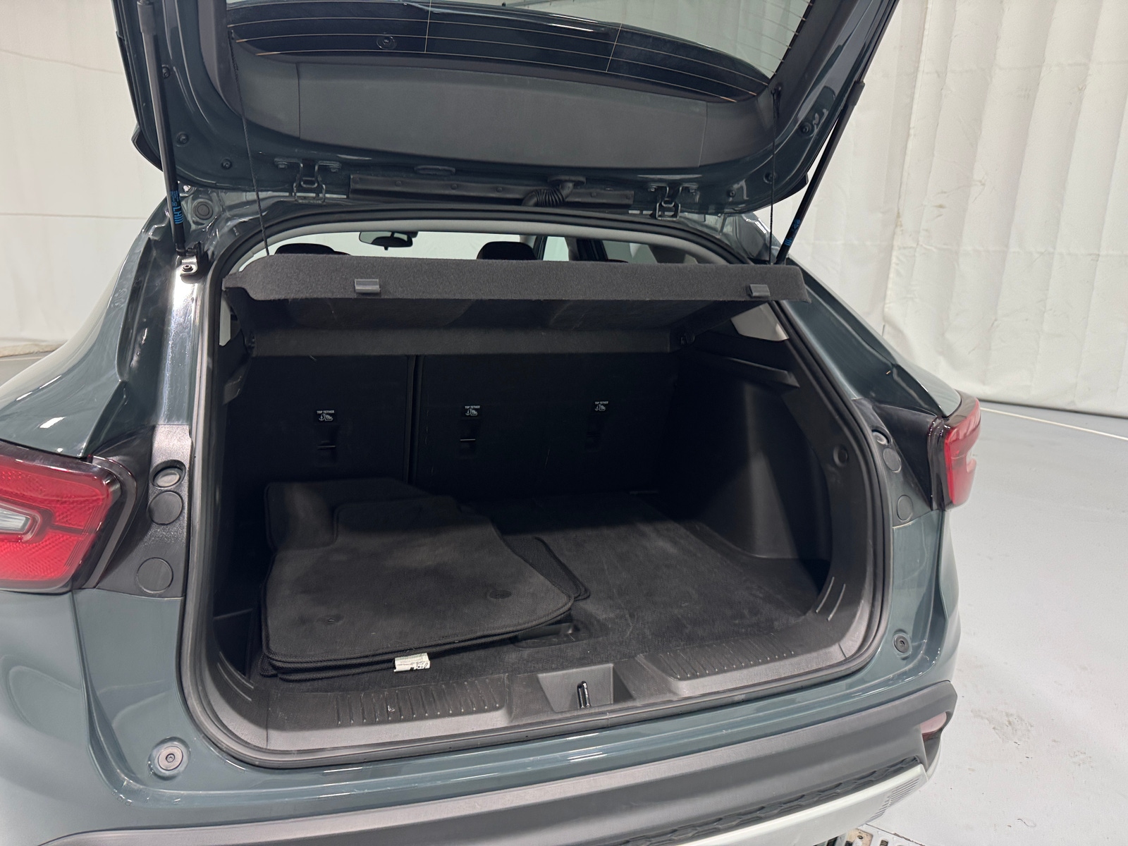 Thumbnail: 2025 Chevrolet Trax - 7