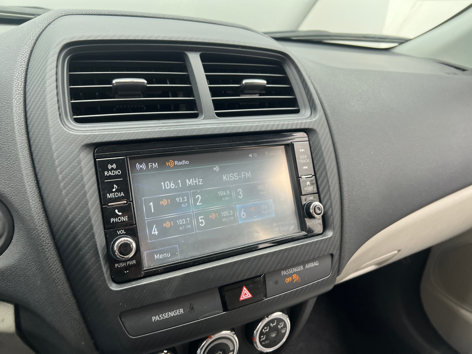 Thumbnail: 2019 Mitsubishi Outlander Sport - 4