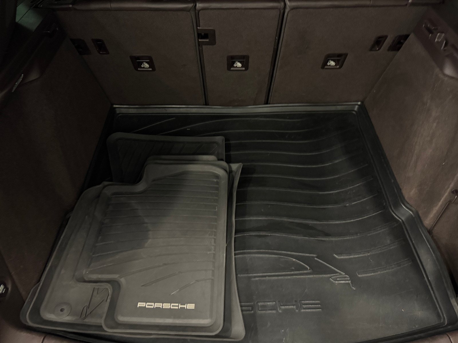 Thumbnail: 2015 Porsche Macan - 6