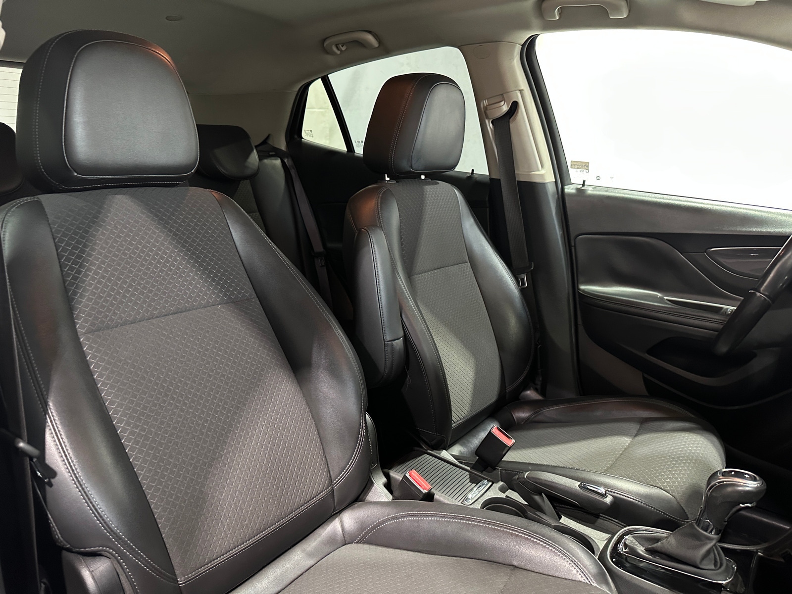 Thumbnail: 2019 Buick Encore - 2