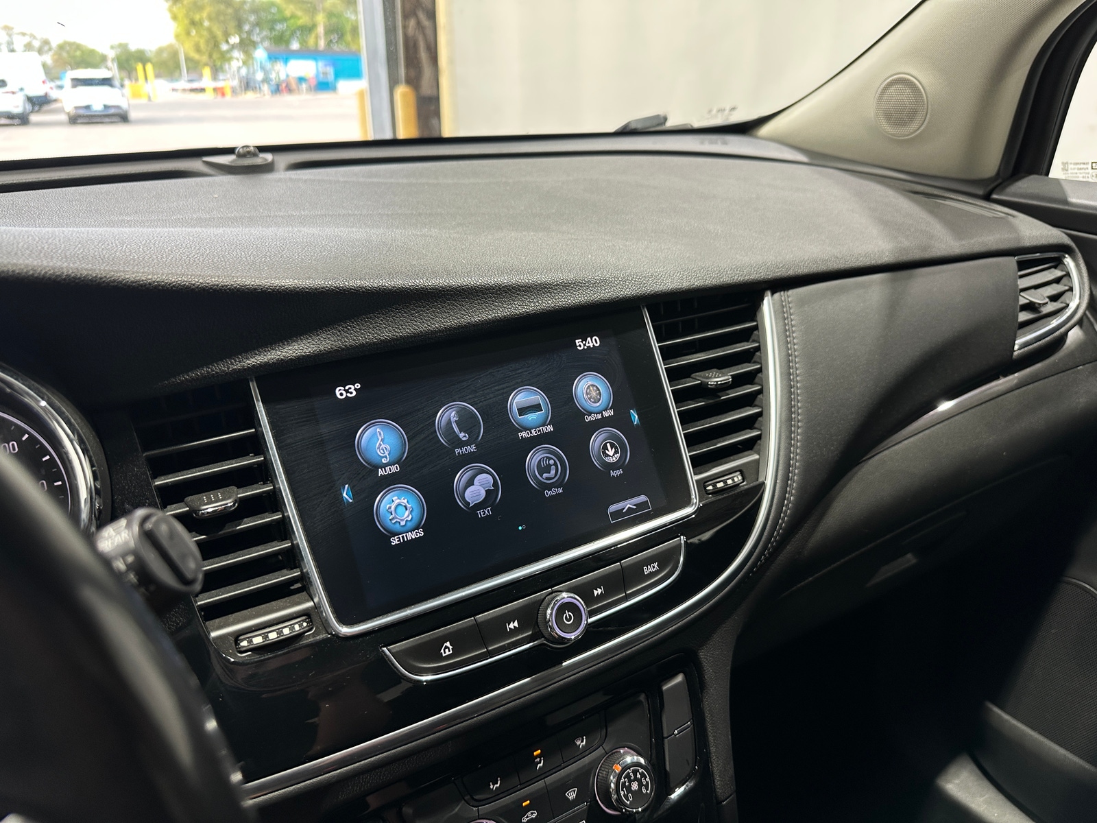 Thumbnail: 2019 Buick Encore - 4