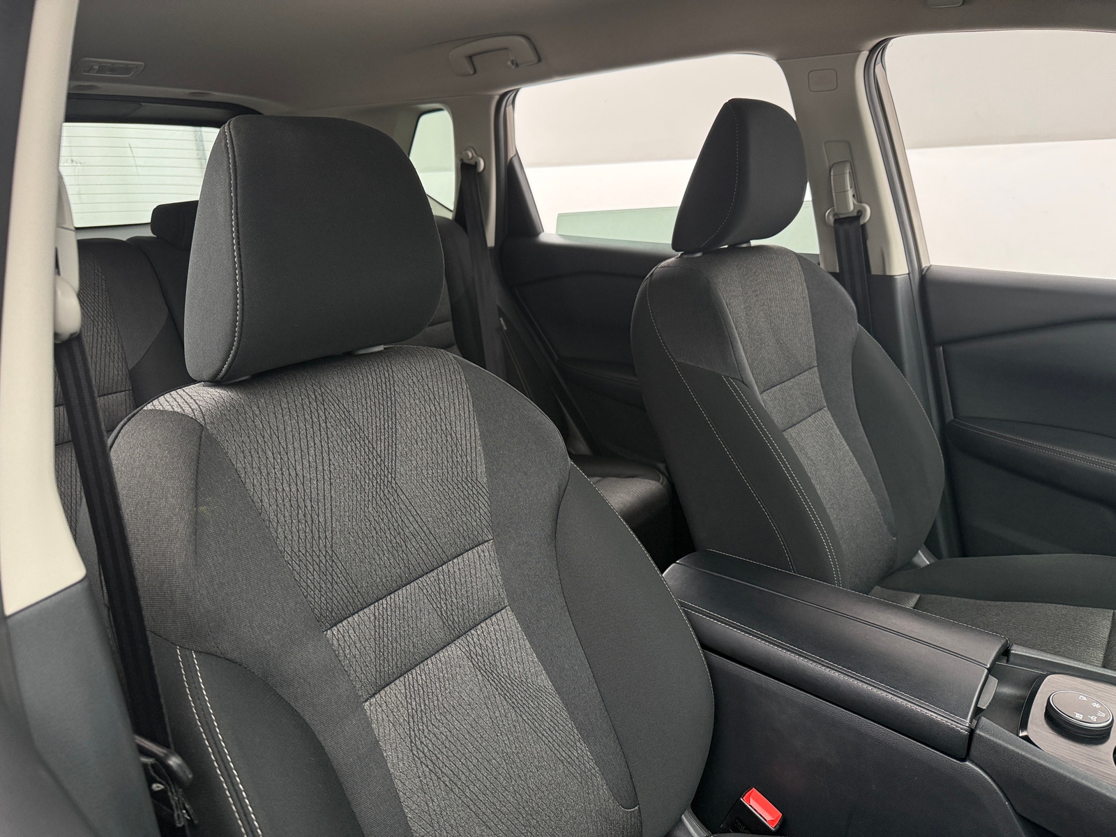 Thumbnail: 2025 Nissan Rogue - 2