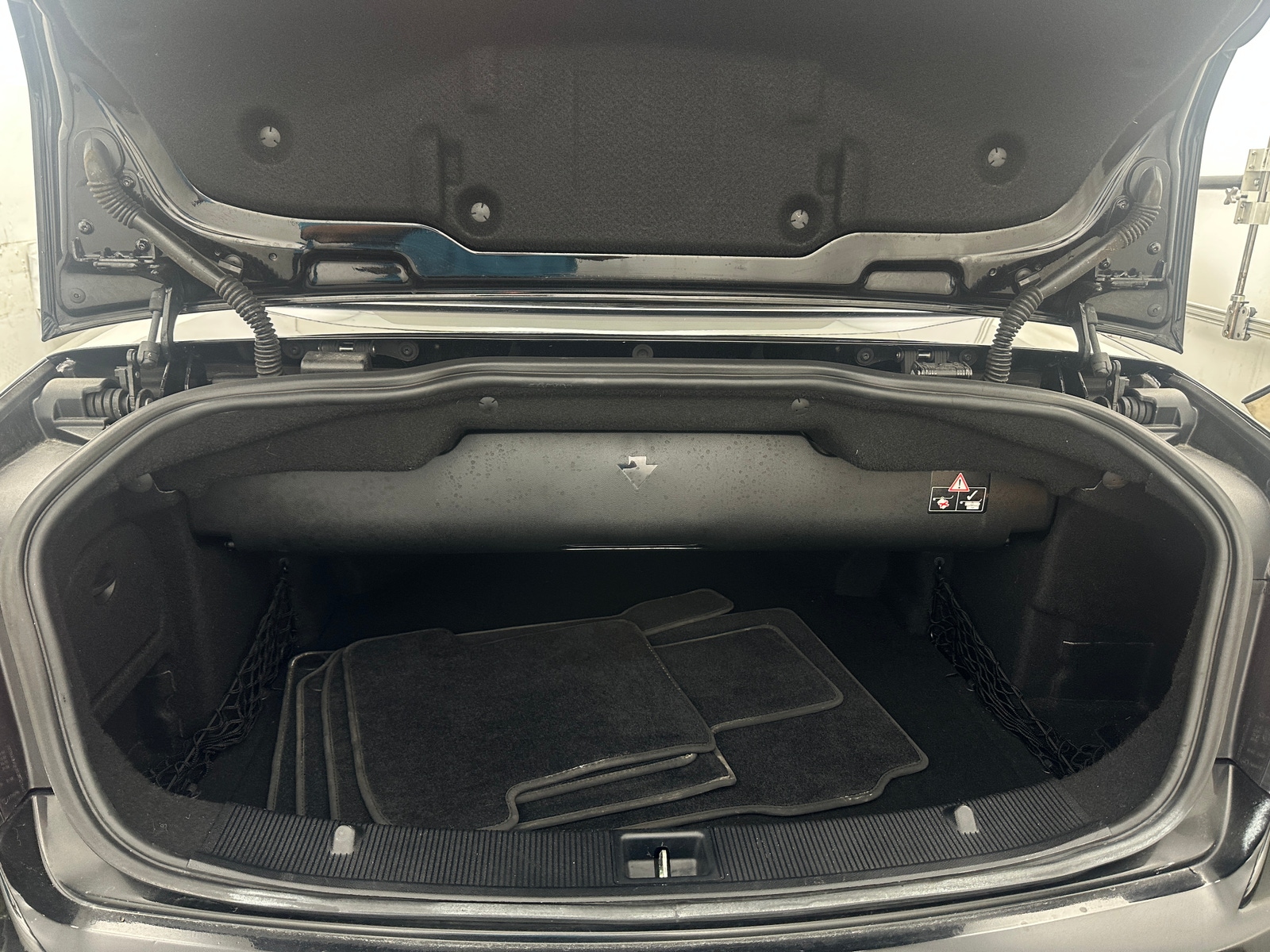 Thumbnail: 2014 Mercedes-Benz E-Class - 6