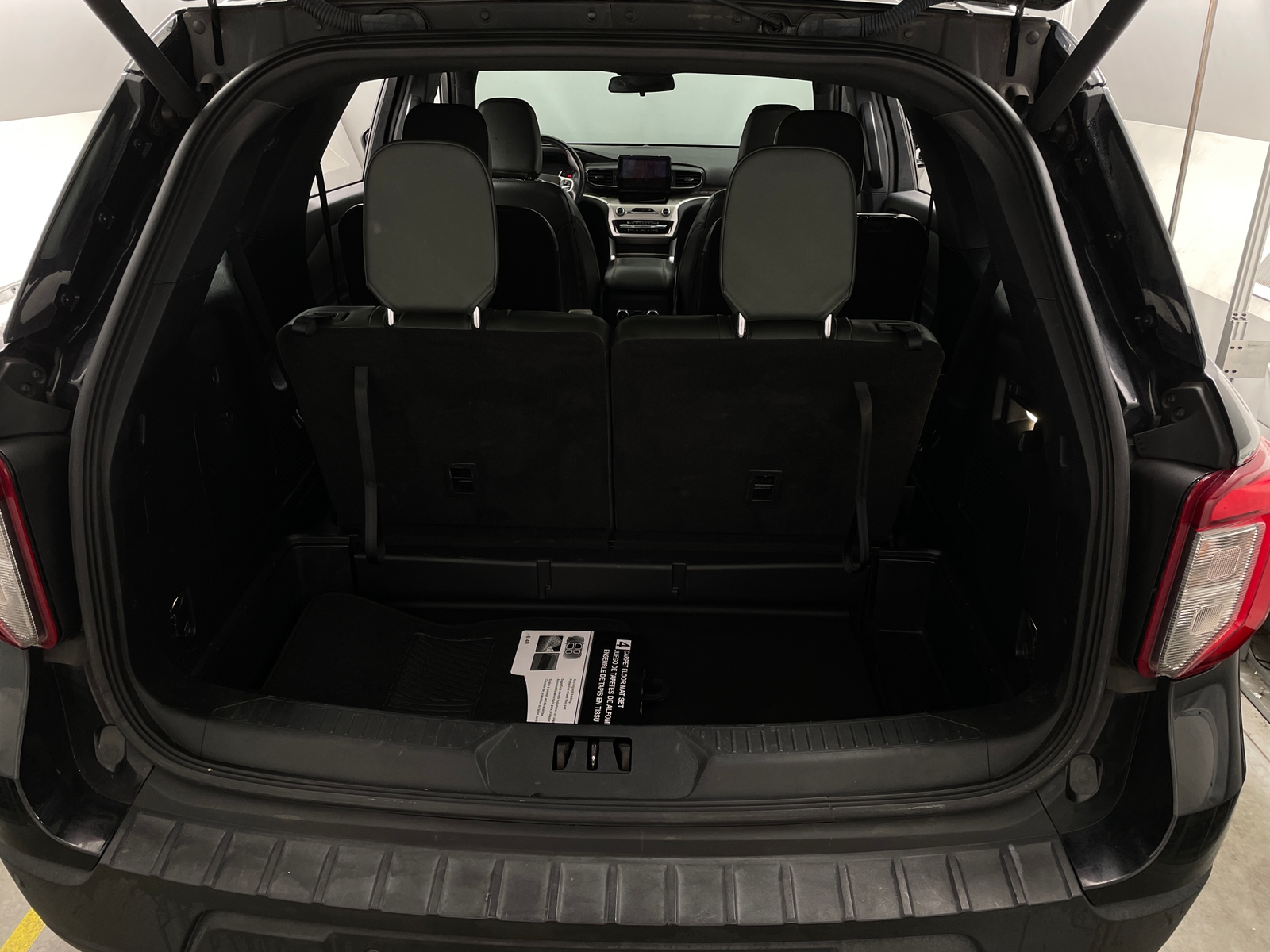 Thumbnail: 2022 Ford Explorer - 7