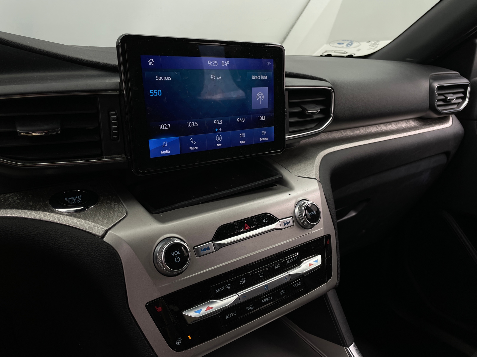 Thumbnail: 2022 Ford Explorer - 4