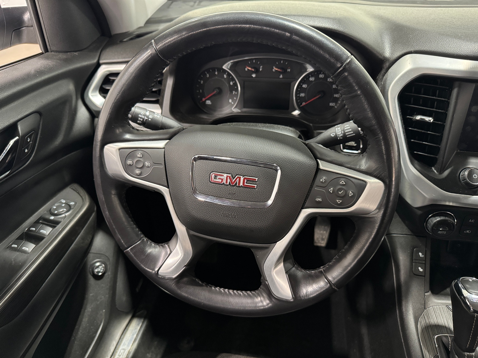 Thumbnail: 2018 GMC Acadia - 4