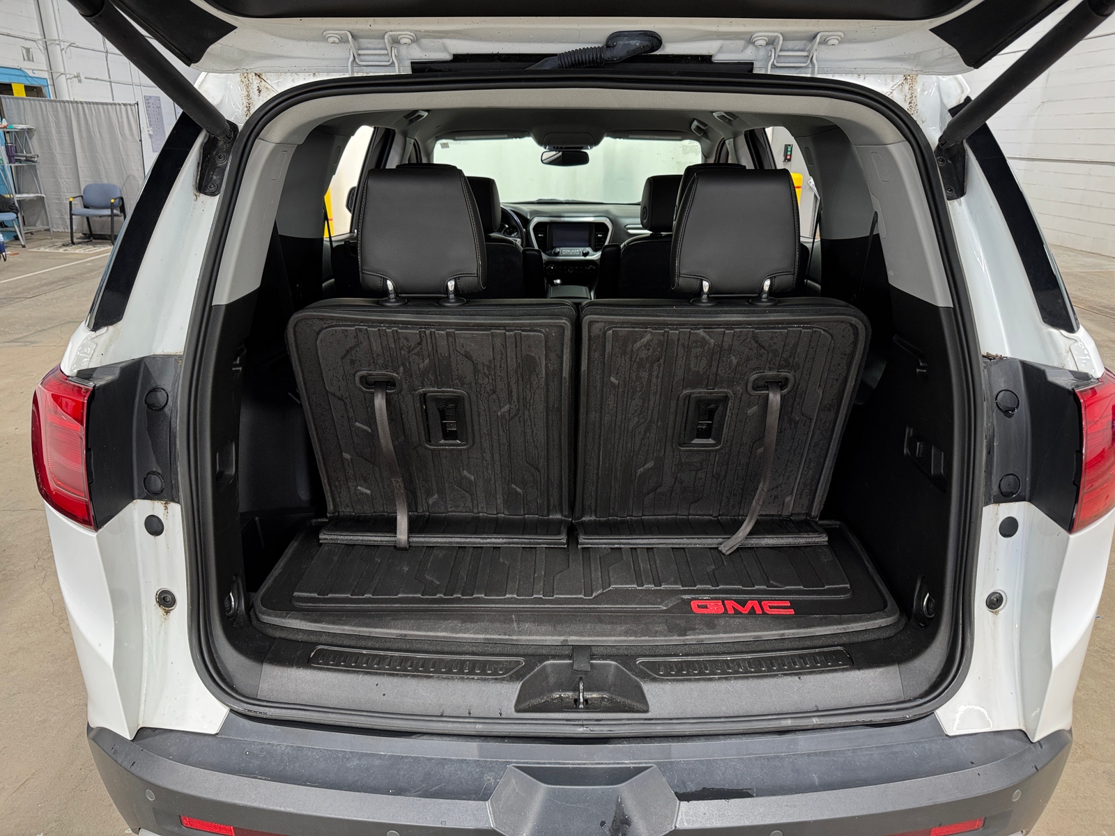 Thumbnail: 2018 GMC Acadia - 6