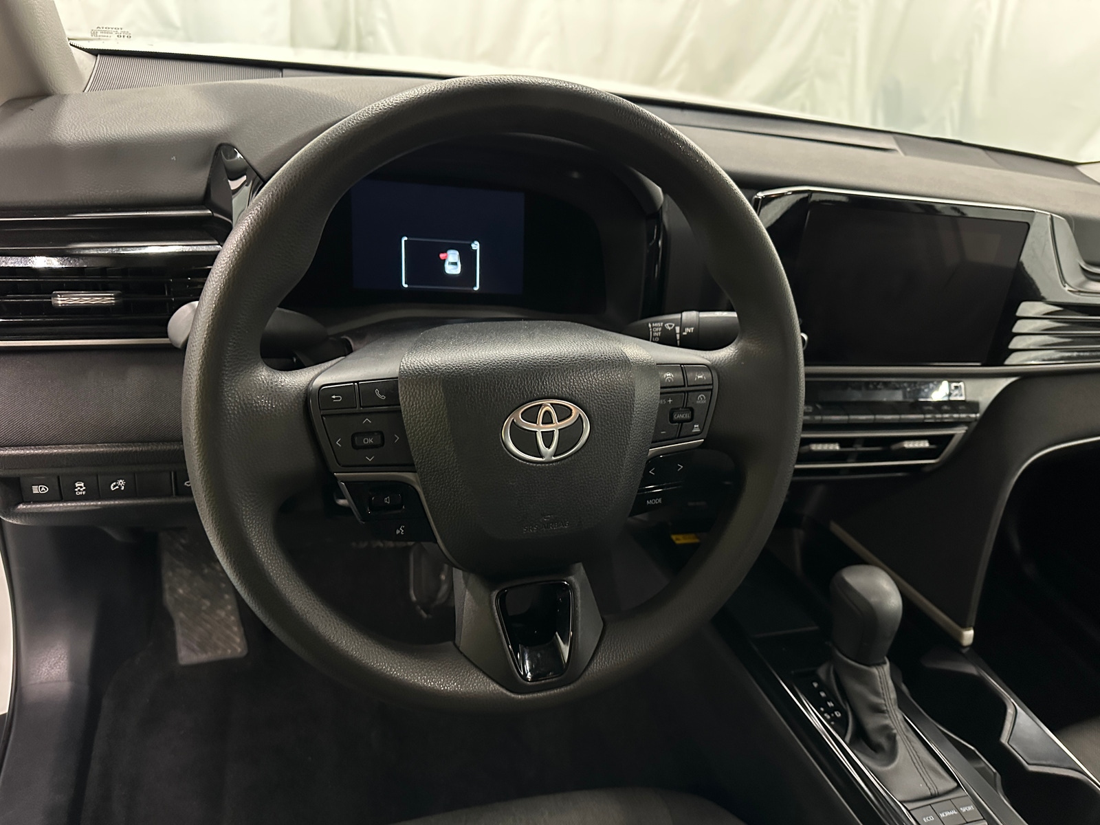 Thumbnail: 2025 Toyota Camry - 5