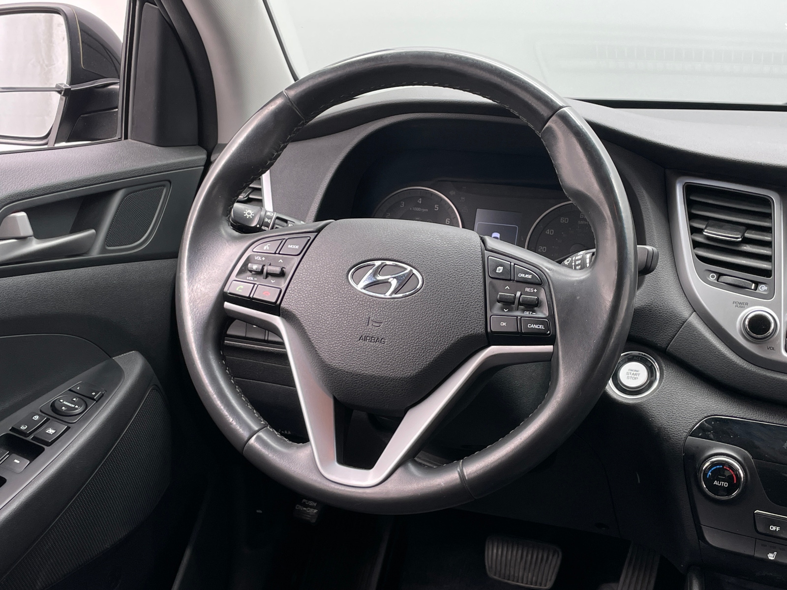 Thumbnail: 2018 Hyundai Tucson - 5