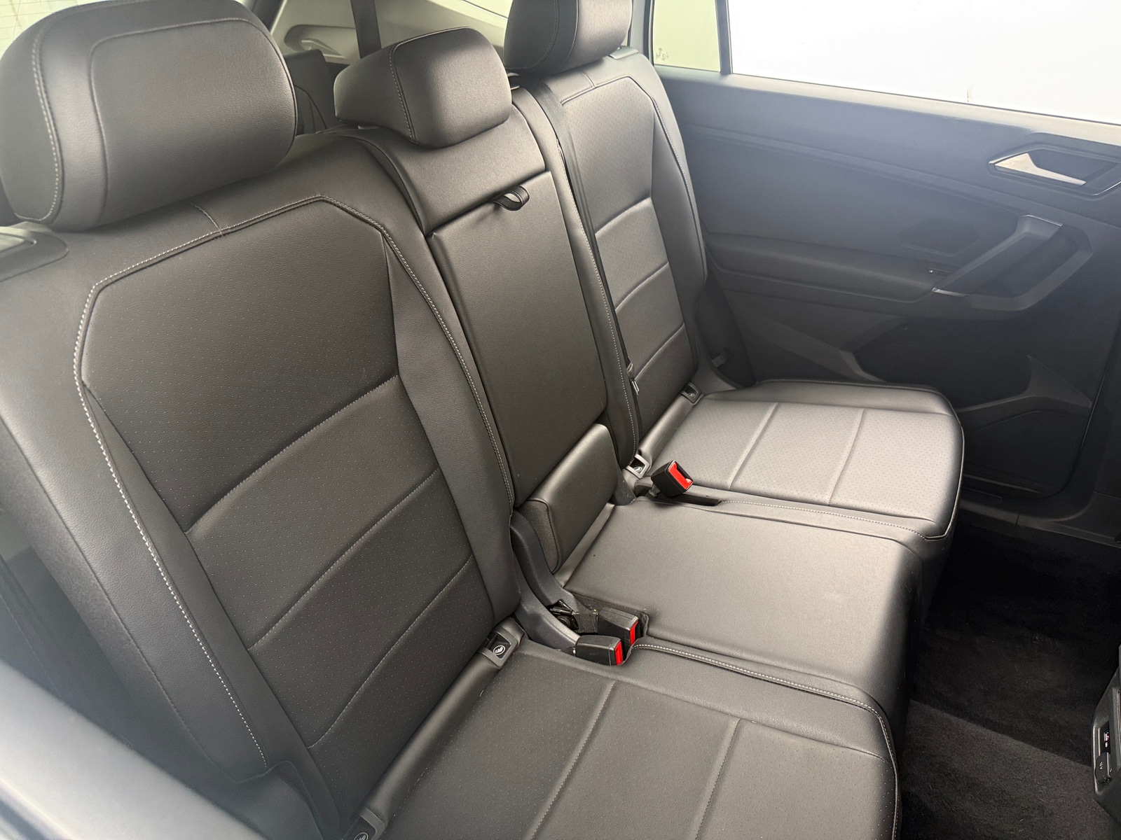 Thumbnail: 2018 Volkswagen Tiguan - 5