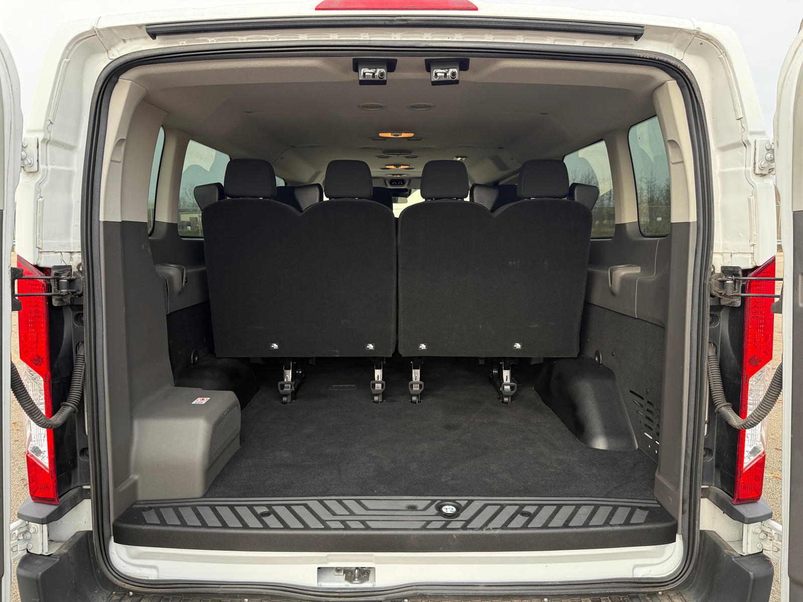 Thumbnail: 2020 Ford Econoline - 7