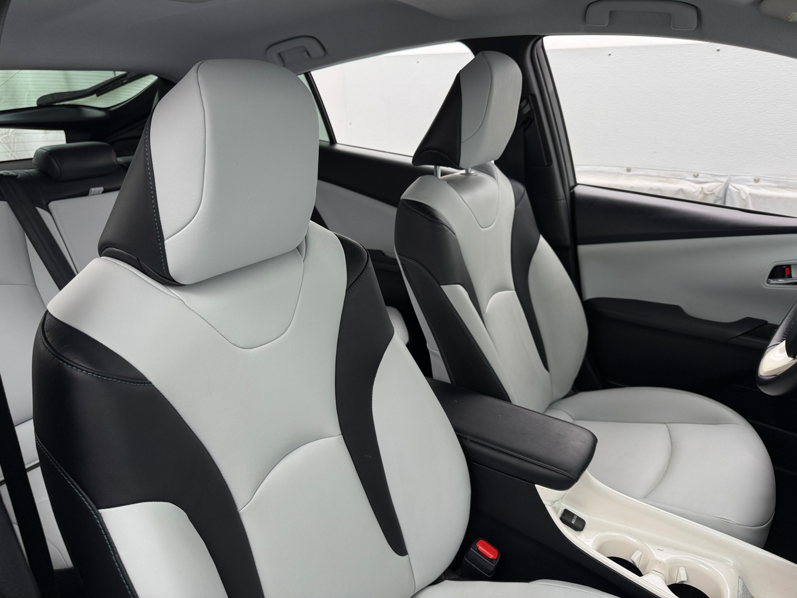 Thumbnail: 2017 Toyota Prius - 2