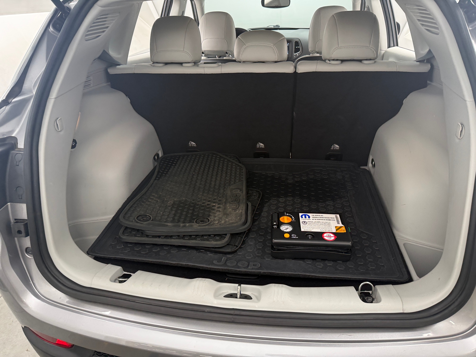 Thumbnail: 2018 Jeep Compass - 7