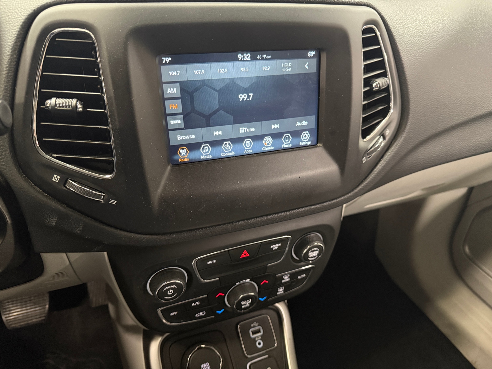 Thumbnail: 2018 Jeep Compass - 4